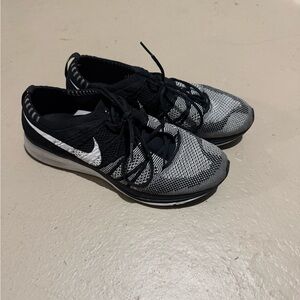 Nike Black and Gray Knit Running Shoes